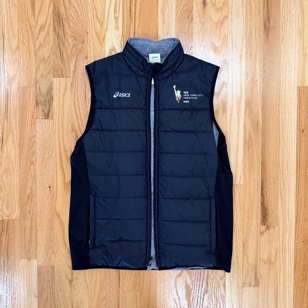 Asics Unisex TCS NYC Marathon Reversible Black and Grey Vest
